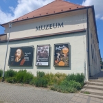 Chaloupka na vršku, pohádkový svět Šárky Váchové